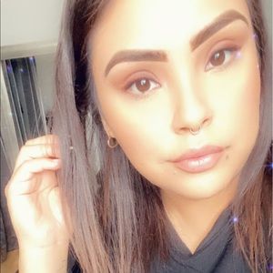 Meet your Posher, Deyssi